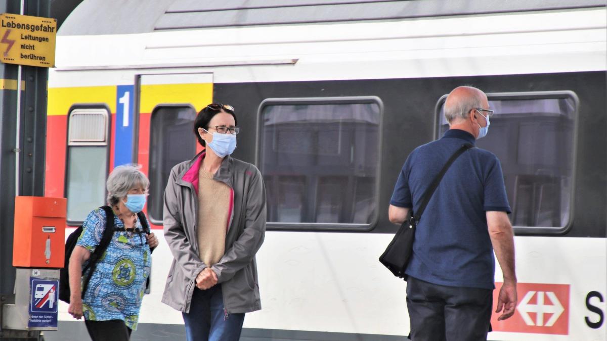 railway-station-5528198_1920_24101500