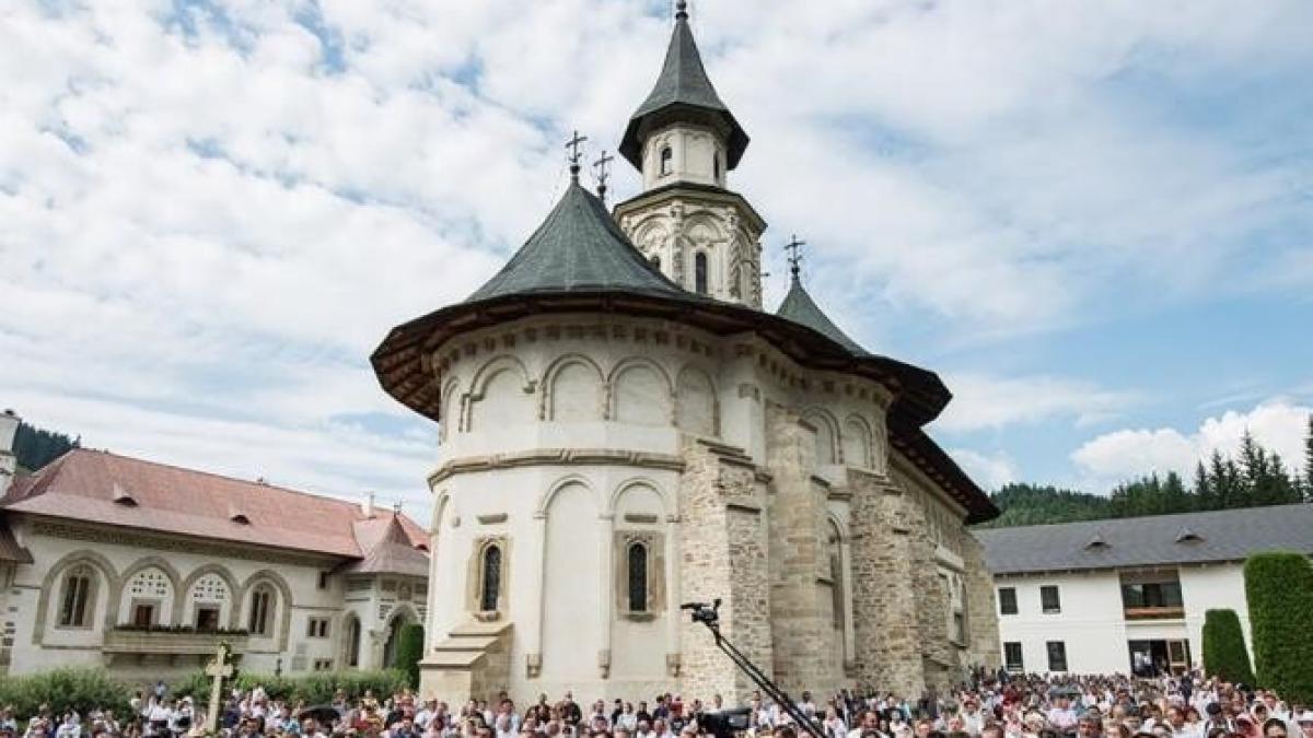 stefan-cel-mare-praznuit-la-putna_14077100