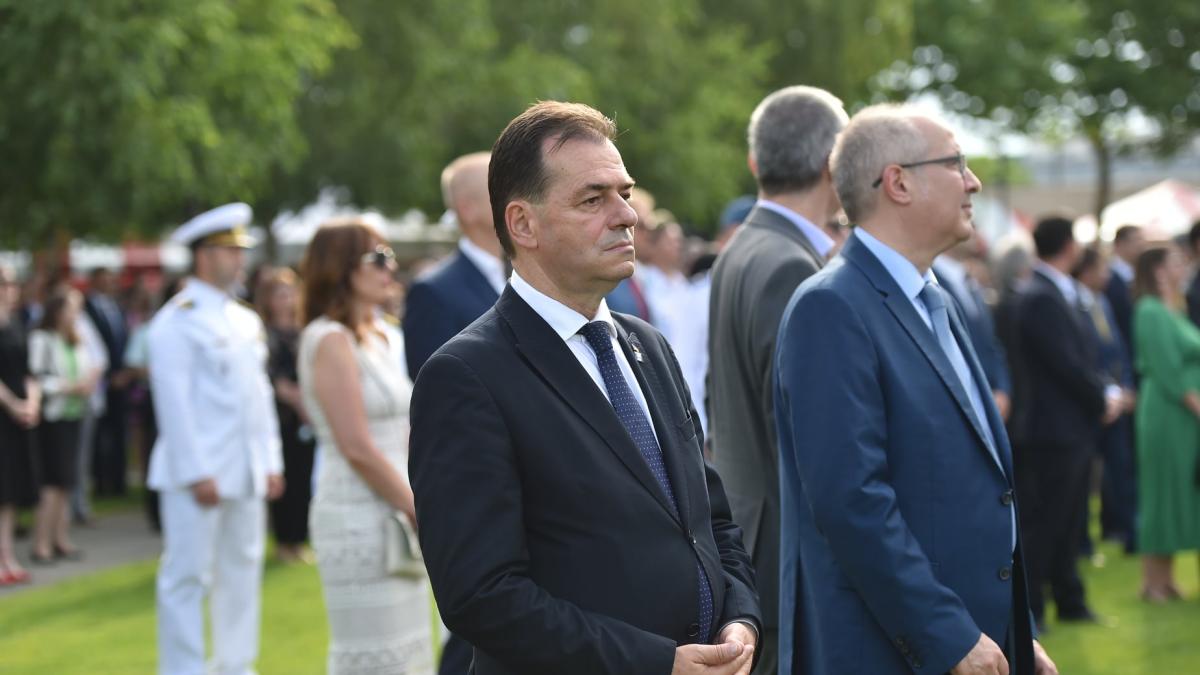 ziua-nationala-a-sua-ludovic-orban-ne-simtim-aproape-de-aceasta-mare-natiune_25004200