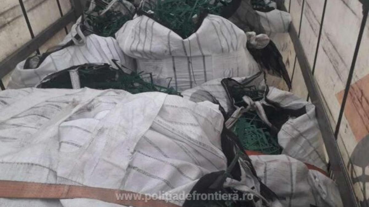 foto-peste-22-tone-de-desprc-ccprc-a6euri-din-aluminiu-sprc-ccprc-a6i-combine-frigorifice-uzate_56379400