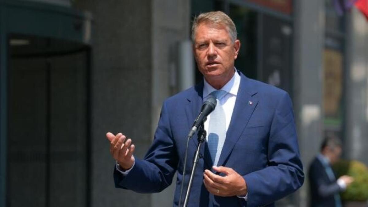 iohannis-protest-rosia-montana_01943500