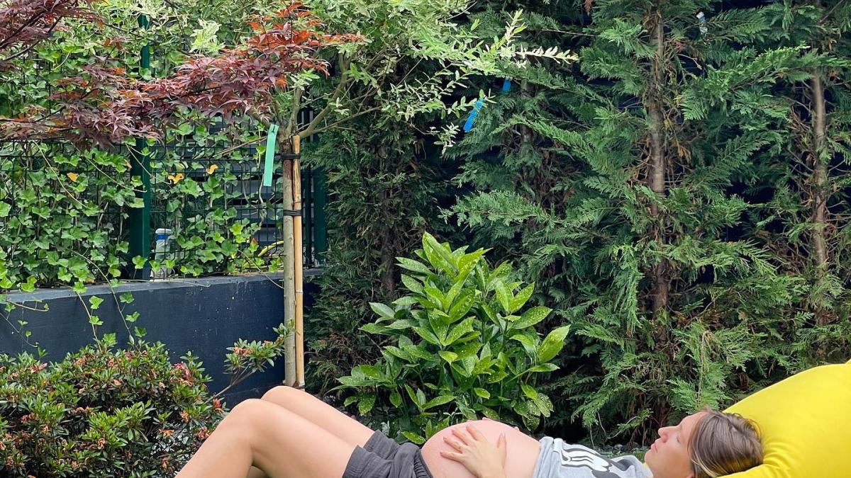 adela-popescu-a-nascut_27389200