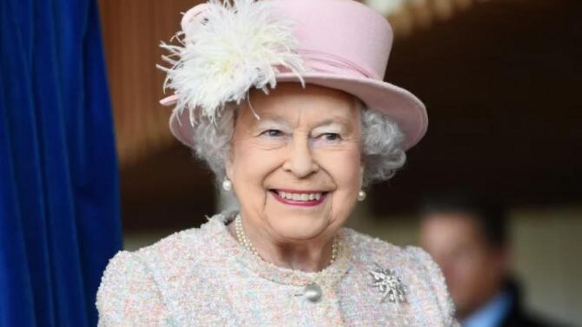 regina-elisabeta_13585700