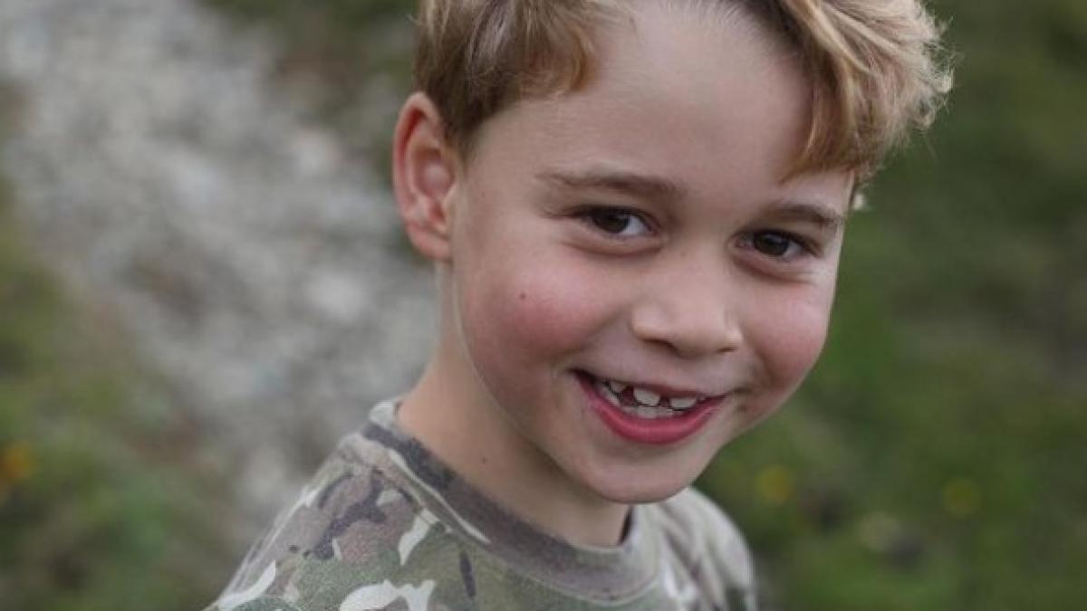 printul-george--imaginile-care-au-facut-inconjurul-lumii-la-finala-euro-2020--este-rusinos-fotovideo_00247000