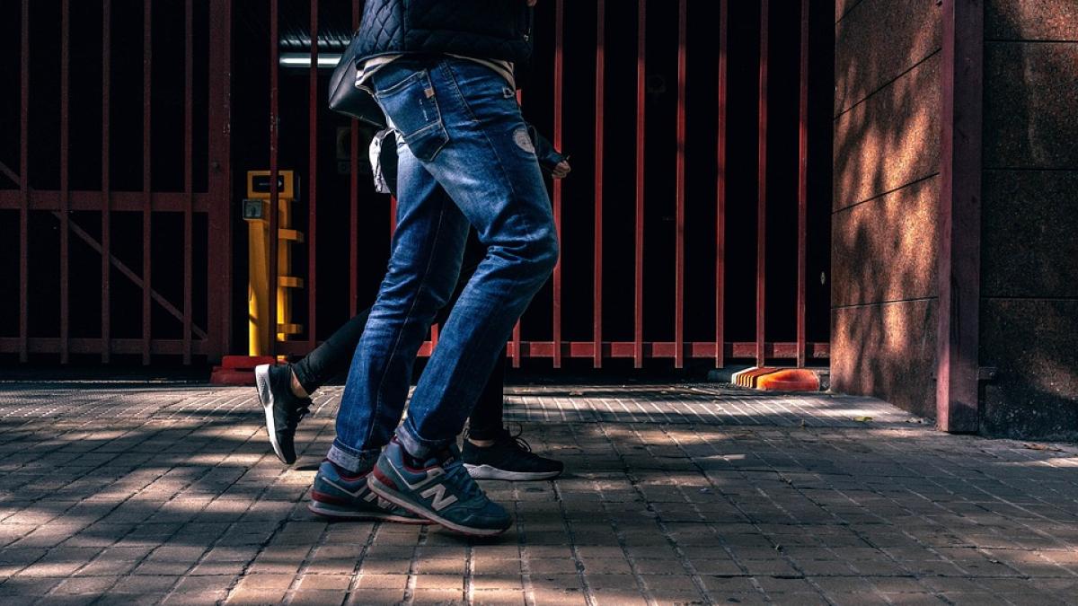 tanar-mort-trotuar-masina-sofer-beat_03140400