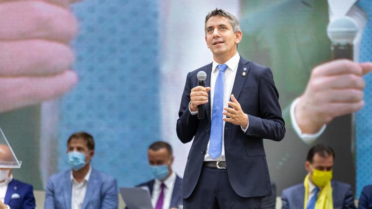 danca-l-a-taxat-pe-citu_84830700