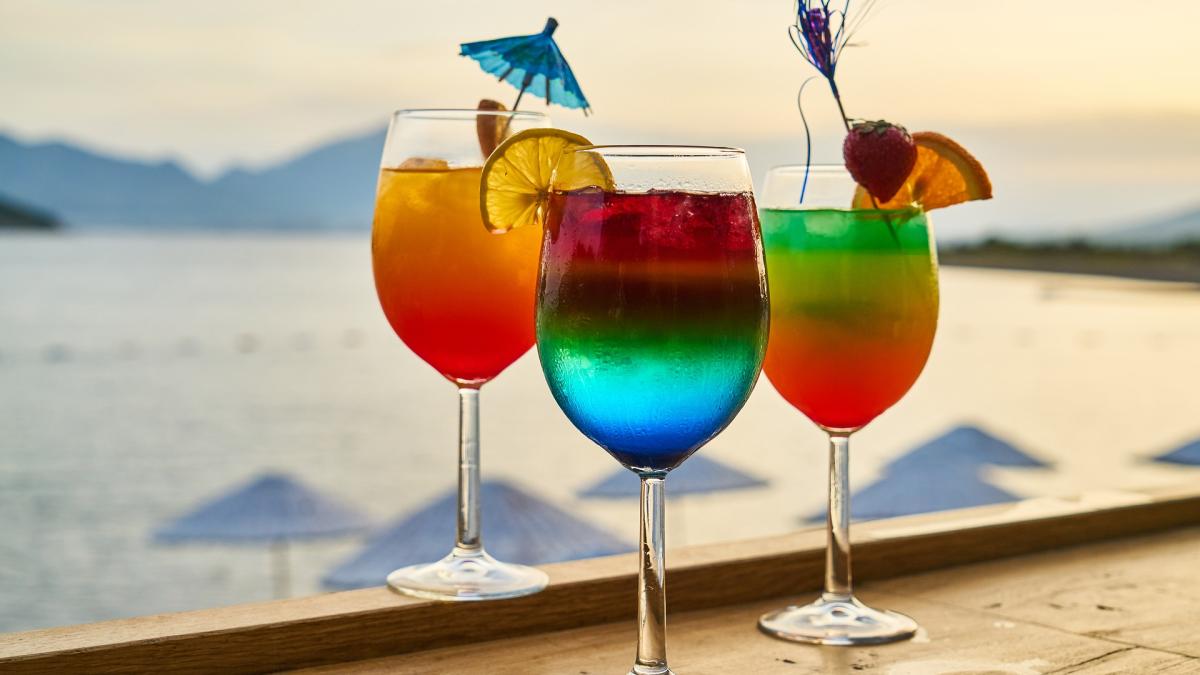 patru-retete-senzationale-de-cocktail-pentru-vara-asta--iti-trezesc-toate-simturile_04103000