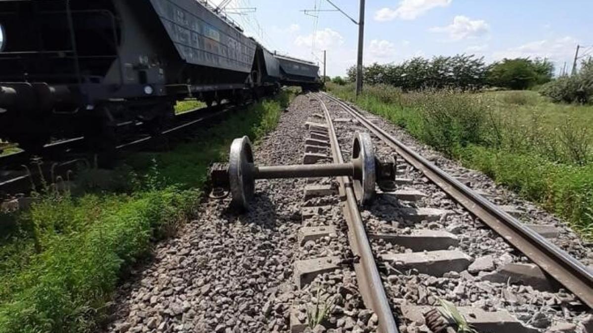 cfr-sa-a-redeschis--iprc-ccprc-82n-cursul-noptprc-ccprc-a7ii--magistrala-feroviaraprc-ccprc-86-bucuresprc-ccprc-a7ti_67700400