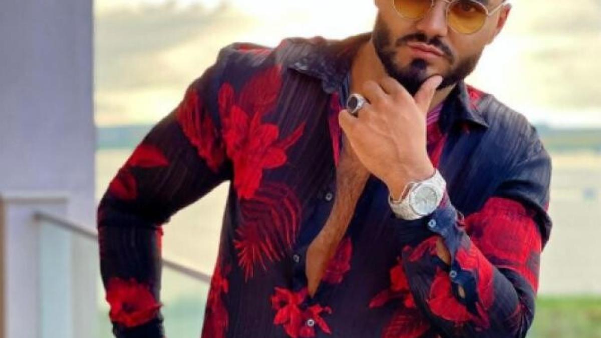 jador--umilit-de-o-prezentatoare--video-viral--artistul-a-luat-foc-tu-esti-un-exemplu-prost--pa_58262400