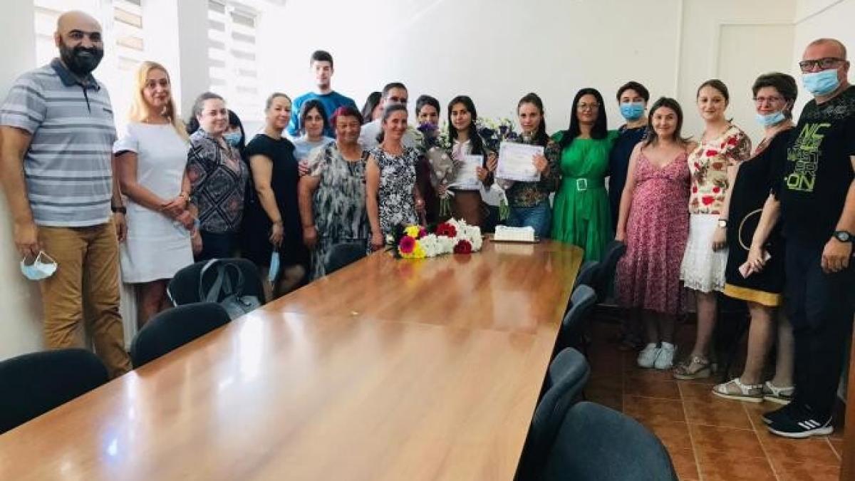 lectprc-ccprc-a6ie-de-viatprc-ccprc-a6aprc-ccprc-86--dataprc-ccprc-86-de-douaprc-ccprc-86-tinere-dintr-un-centru-de-plasament_96841900