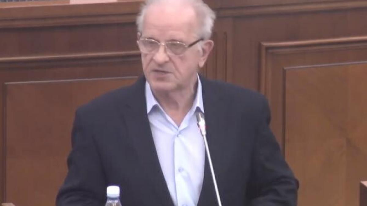 prima-sedinta-a-parlamentului-republicii-moldova-eduard-smirnov_03027200