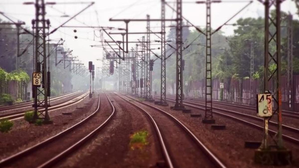 magistrala-feroviaraprc-ccprc-86-bucuresprc-ccprc-a6ti---constantprc-ccprc-a6a--operatprc-ccprc-a6ionalaprc-ccprc-86-pe-iprc-ccprc-82ntreaga-distantprc-ccprc-a6aprc-ccprc-86_68583700