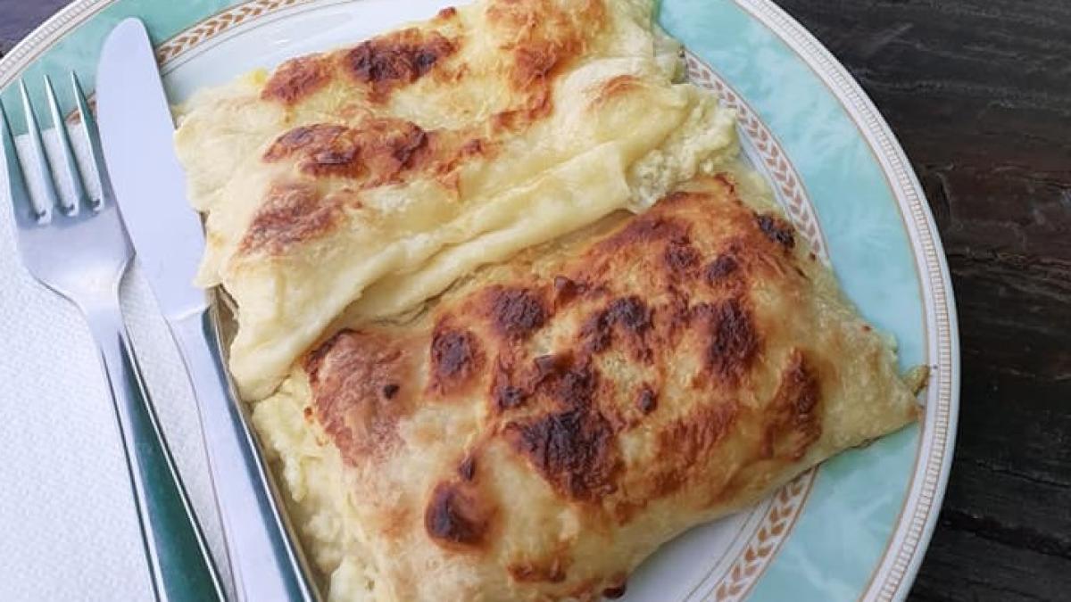 placinta-croata-cu-branza--reteta-de-strukli-plina-de-savoare-2_64455300