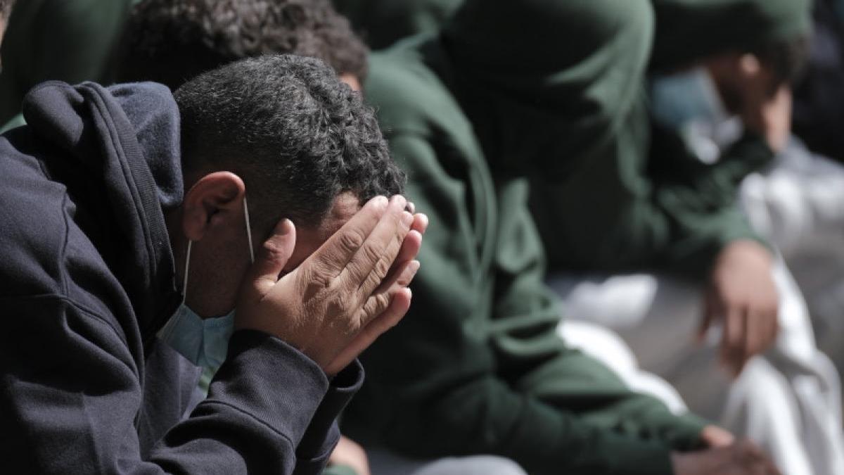 migranti-afganistan-descoperiti-tir-timisoara-camion_10864000