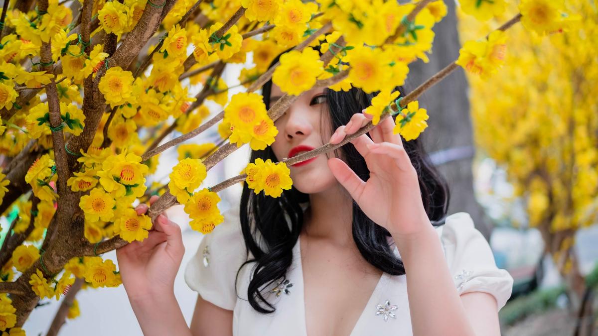 tanara--salvata-de-sfatul-tatalui--dupa-ce-un-barbat-a-urmarit-o-se-poate-intampla-oriunde--am-cautat-astfel-de-semne-la-el_74993800