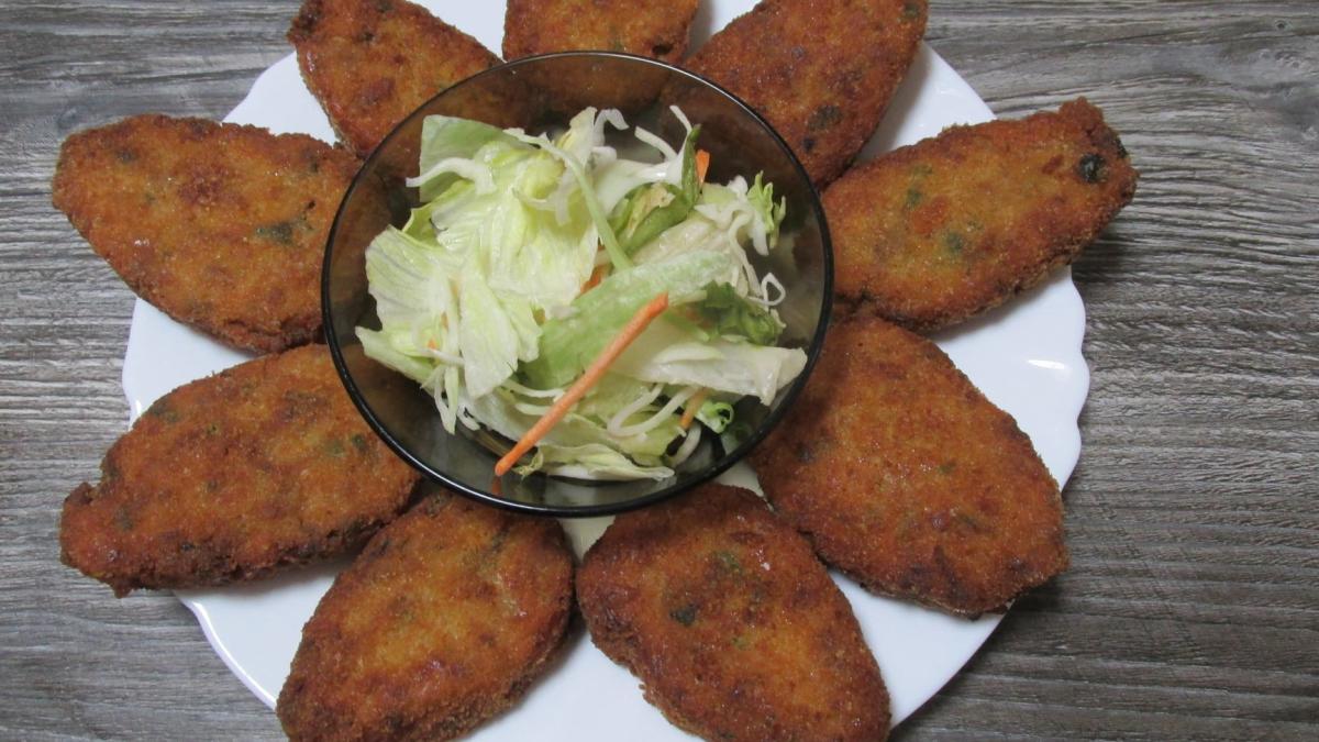 chiftele-pane--reteta-de-kadinbudu-kofte-dintr-o-carte-de-bucate-din-bodrum_54738400