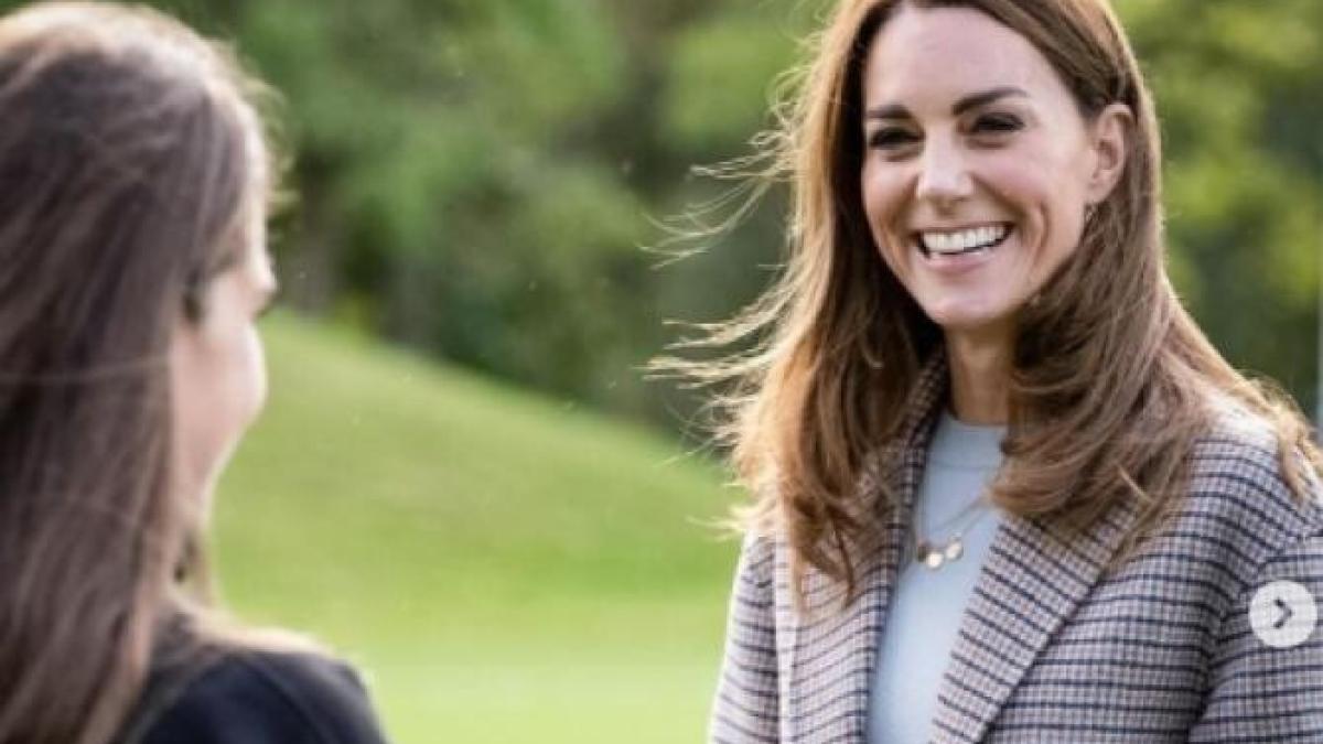 kate-middleton--produsul-banal-pe-care-si-l-aplica-pe-fata--rezultate-uimitoare--inlocuieste-fondul-de-ten_54788000