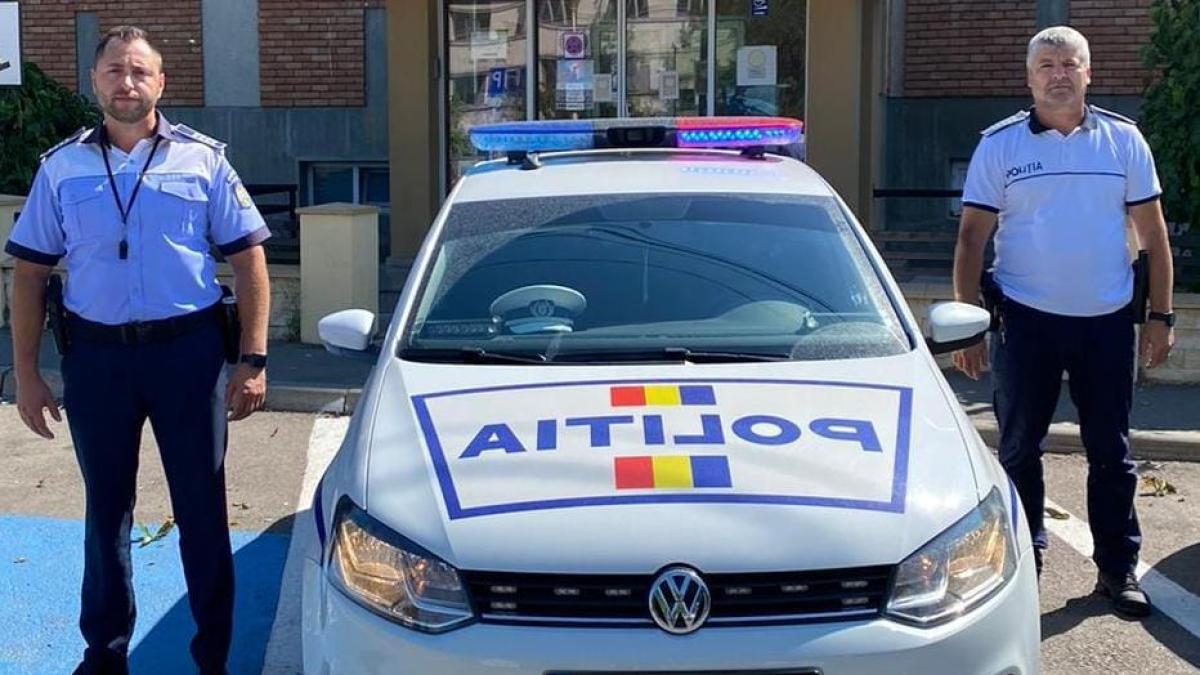 politie_agenti_constanta_sofer_oprit_fb_54436000