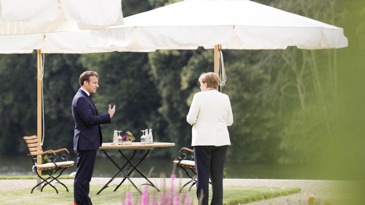 merkel_macron_miscari_geopolitice_fb_01748400