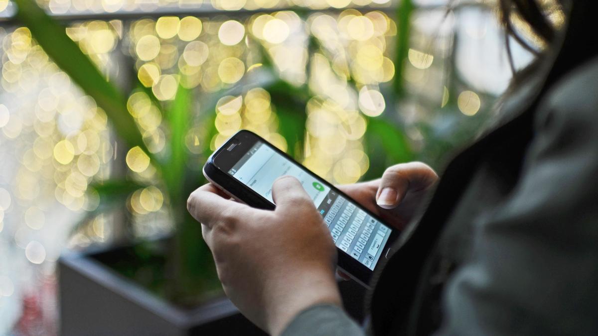 tentativa-de-frauda-olx-si-publi24--atentie-daca-primesti-acest-mesaj-pe-whatsapp-conversatia-este-purtata-cu-atacatorii_85303400