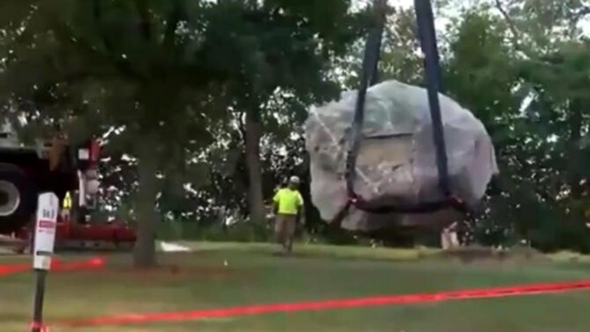 bolovan-mutat-simbol-rasist_48251300