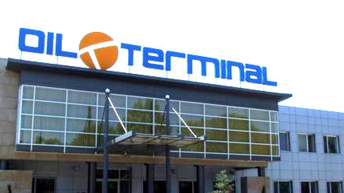 oil-terminal_68882500