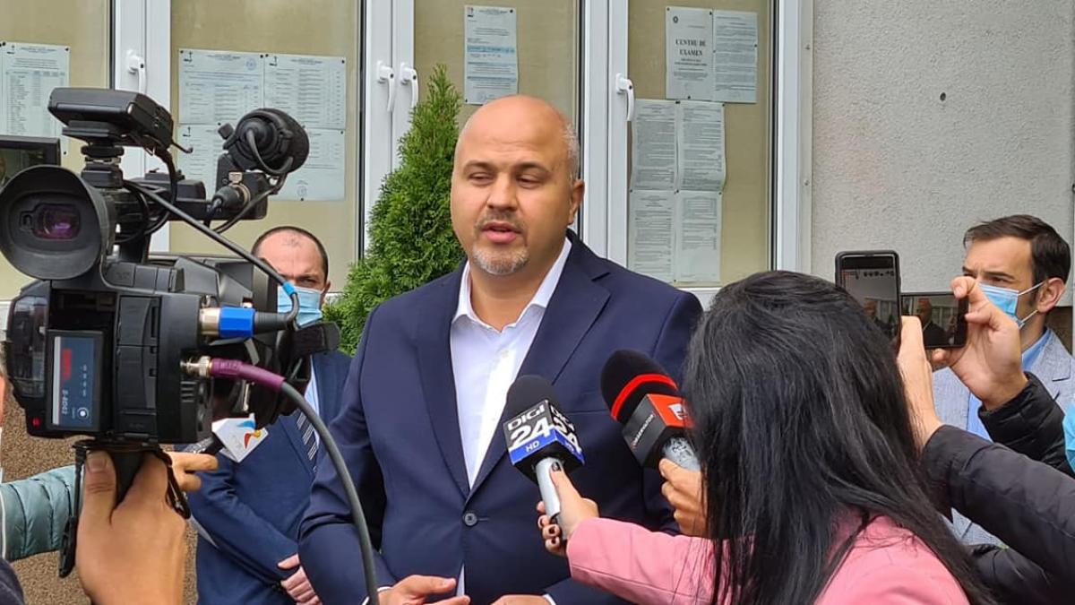 emanuel_ungureanu_pnl_citu_baut_fb_23481300