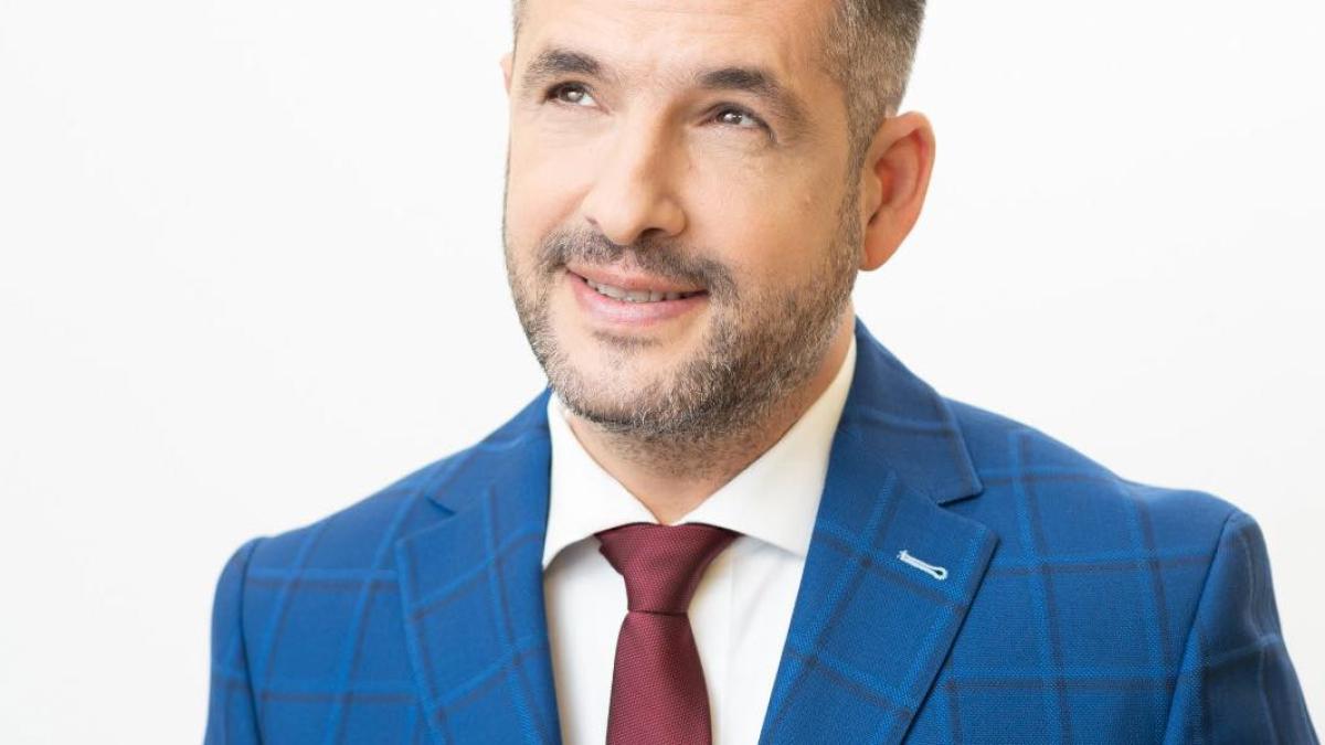 tatal-lui-madalin-ionescu-a-murit-s-a-stins-la-cinci-minute-dupa-ce-eu-si-mama-l-am-rugat-pe-dumnezeu-sa-i-curme-suferinta_58365300