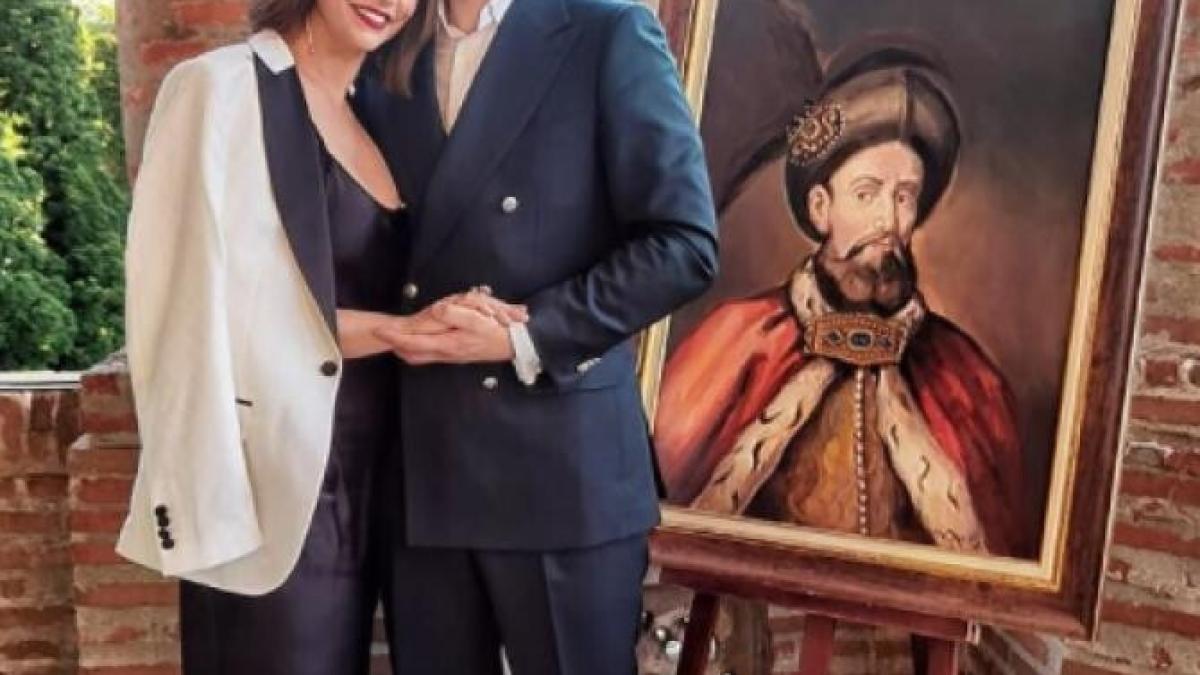 andreea-marin--nunta-in-secret-prima-reactie-dupa-ce-a-fost-surprinsa-in-rochie-alba-e-adevarat---_16442300