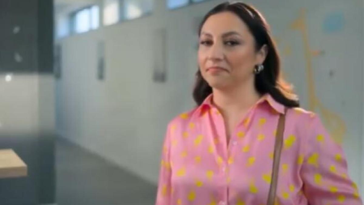 andra--umilita-de-un-fan--artista--atacata-arati-ca-o-matusica-te-ai-ingrasat-prea-tare_95367500