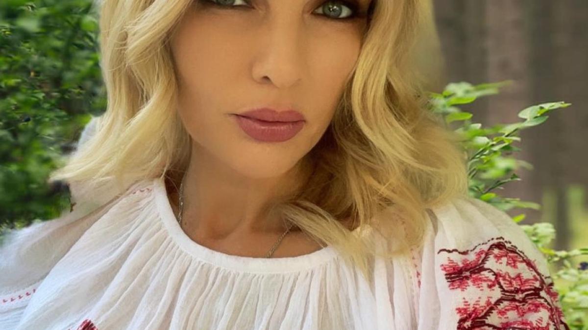 laura-vicol-dcnews_49274800