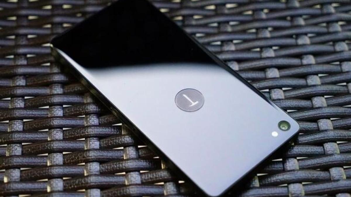 t-mobile_international_pxb_84444700