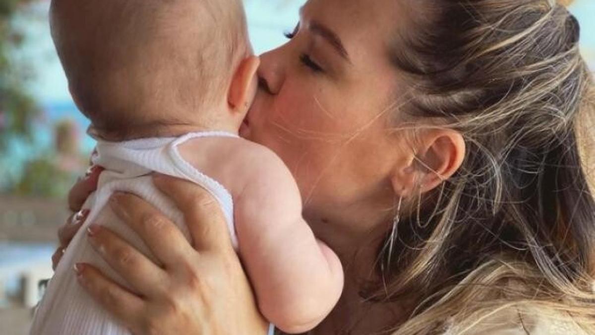 gina-pistol-si-smiley--probleme-cu-fiica-lor-se-intampla-si-ziua-si-noaptea_13572500