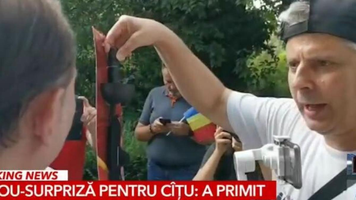 ceausescu_citu_cadou_94531700