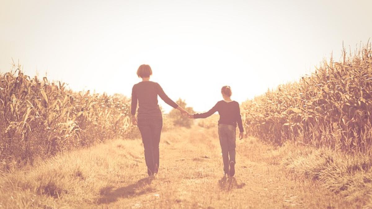 mama-fiica-maia-morgenstern_80132800