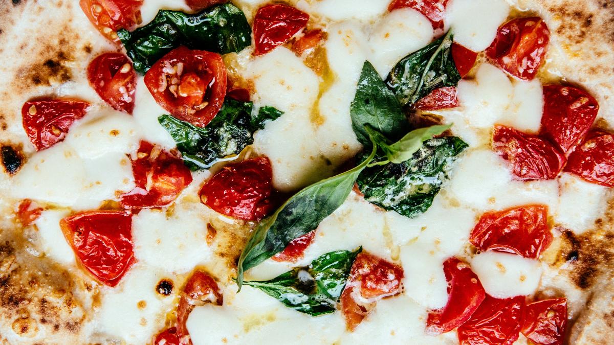 pizza-pexels-ponyo-sakana-5088657_38128100