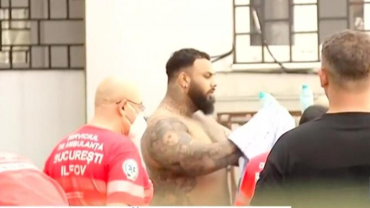 bebino_saltat_mascati_83187600