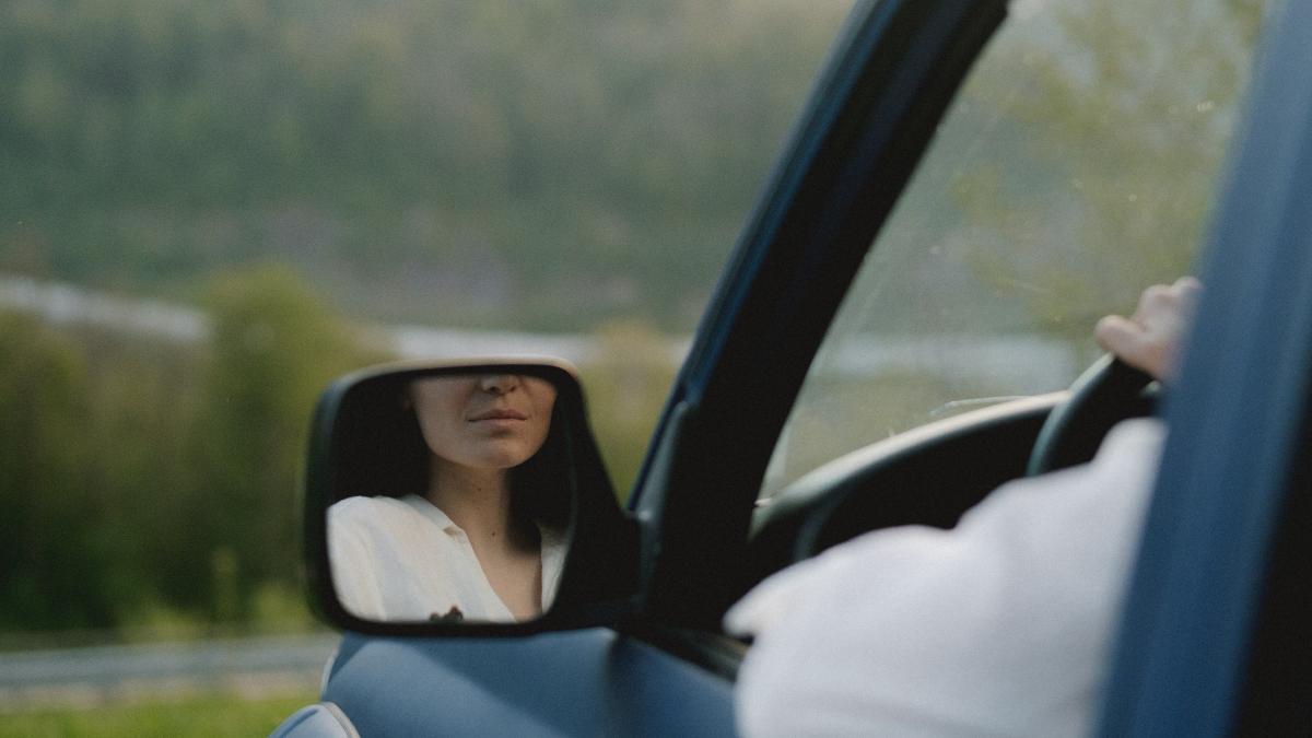 femeie_lesin_examen_auto_22286900