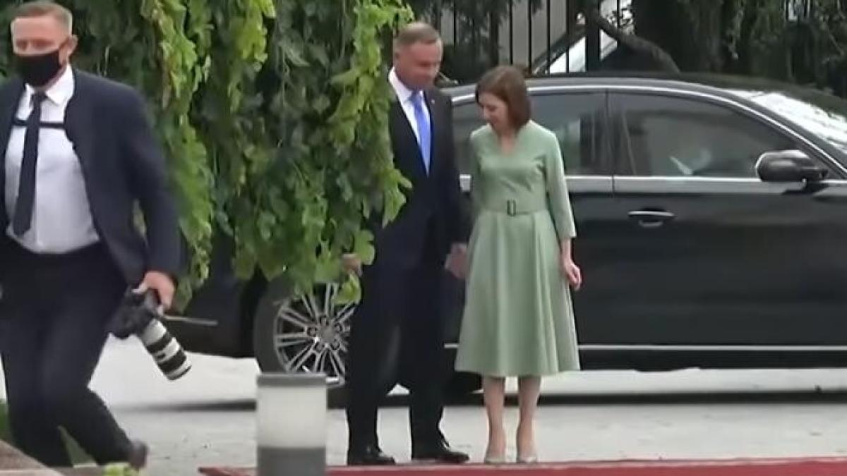 andrzej-duda-gafa-la-chisinau-maia-sandu-l-a-atentionat_76237500