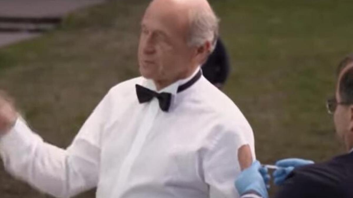 dirijor-vaccinat-de-coronavirus-in-timpul-concertului_29304000