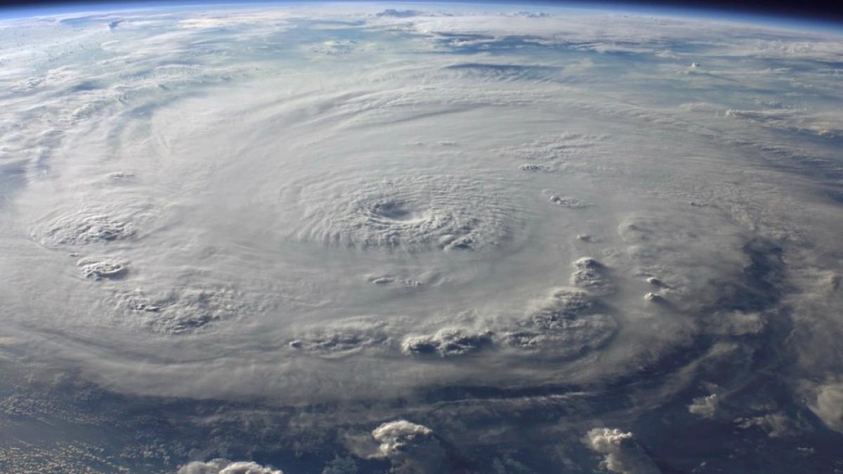 uragan_atlantic_ilustrativ_pxb_39892800