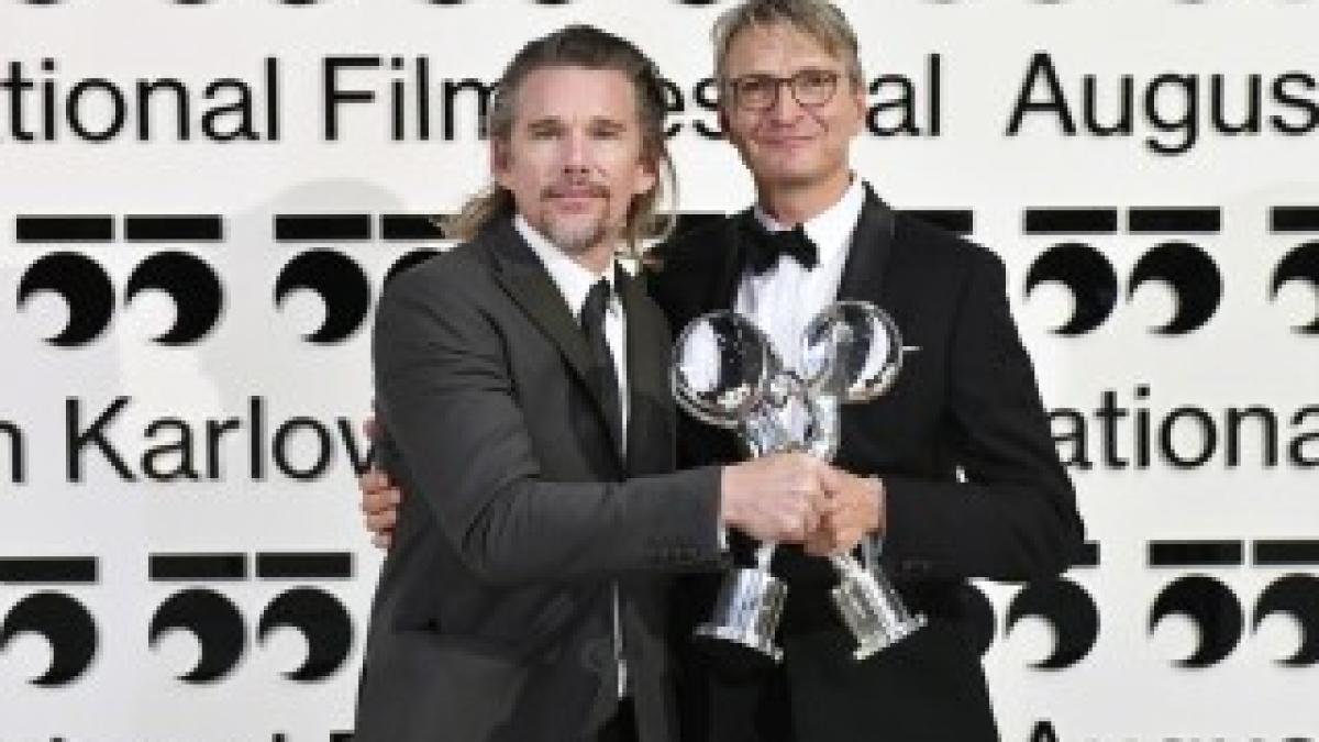 karlovy-2021-hawke-and-sverak_97091800