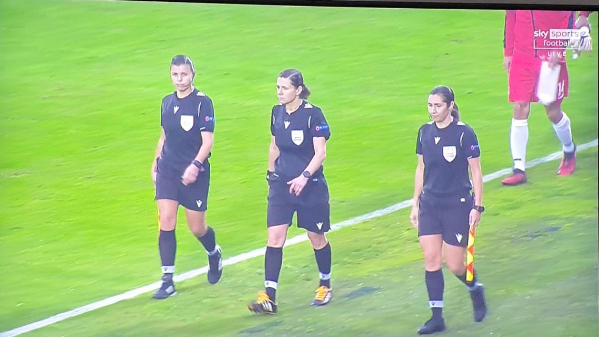 kateryna_monzul_fotbal_frf_romania_twitter_donetsk_w_20123900