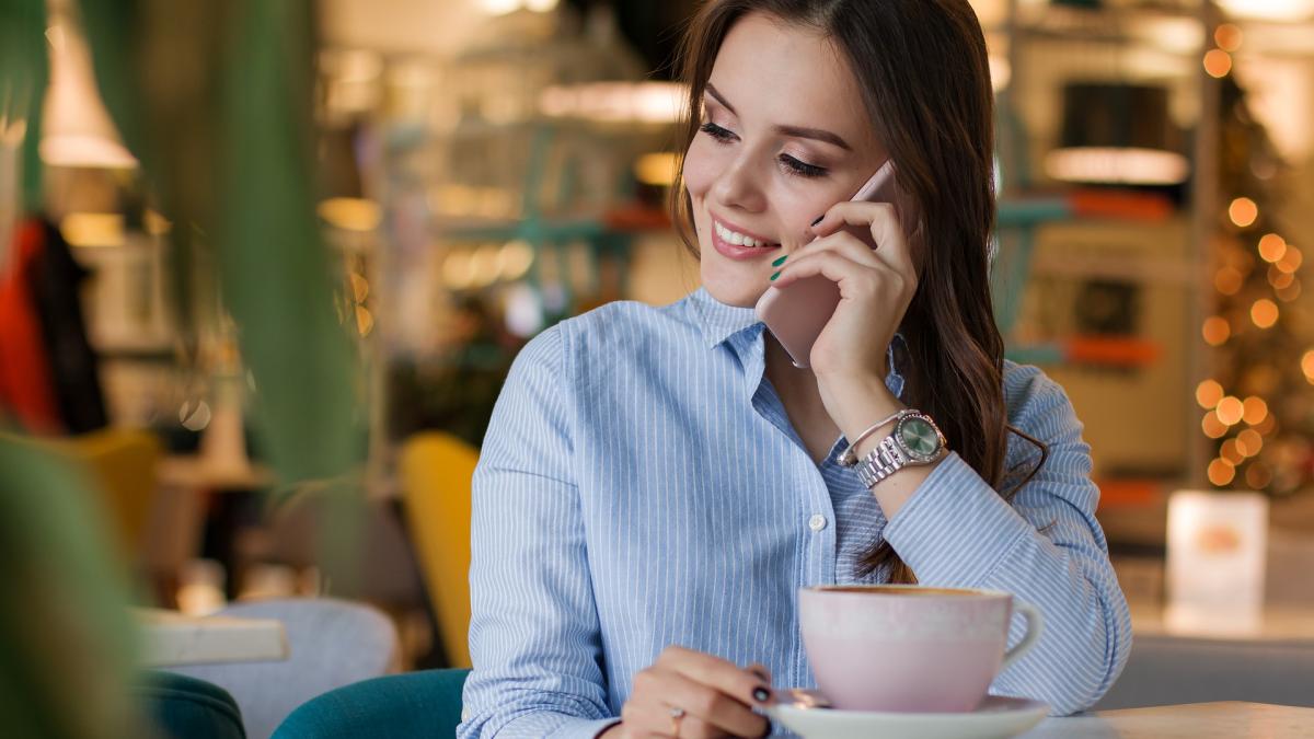 de-ce-spunem-alo-cand-raspundem-la-telefon--tu-stii-cum-ai-ajuns-sa-folosesti-acest-cuvant_38397500