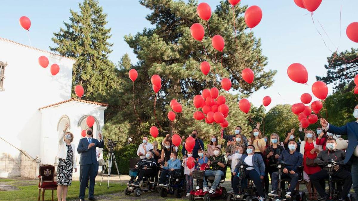 familia-regala_74858500