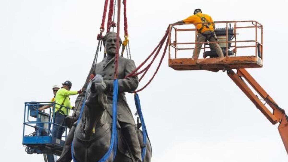 robert-e--lee-statuie_37939100