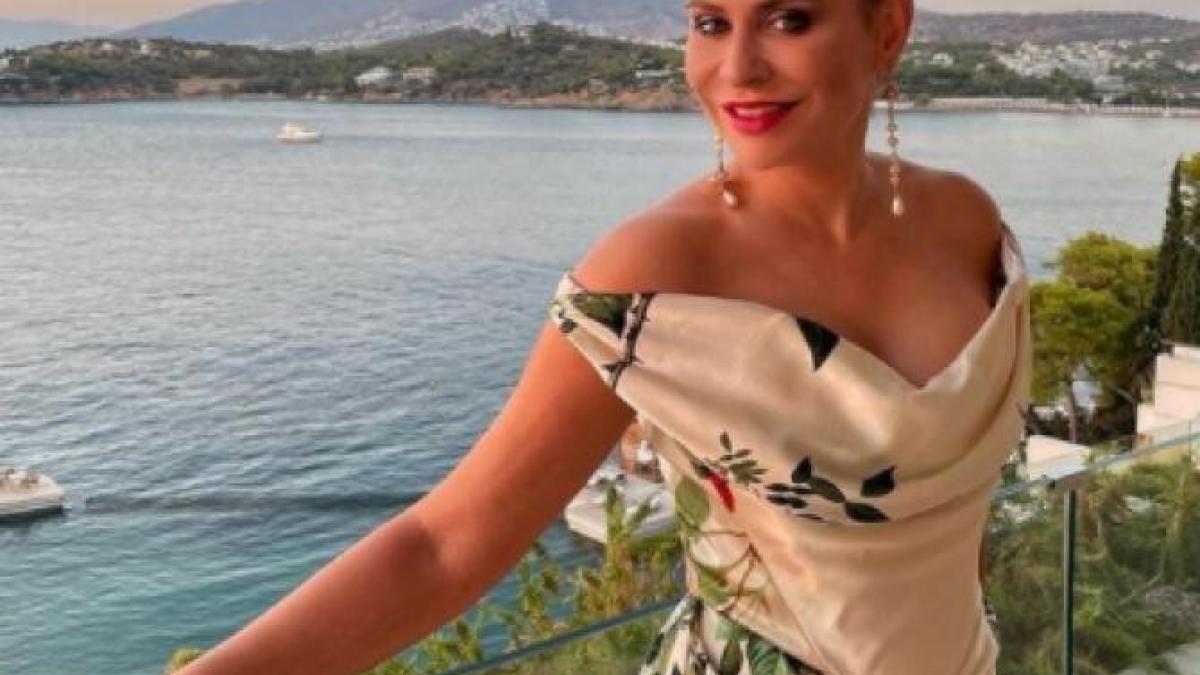 simona-halep--nunta--adina-buzatu--despre-tinute-si-aparitia-lui-klaus-iohannis-la-eveniment_75793700