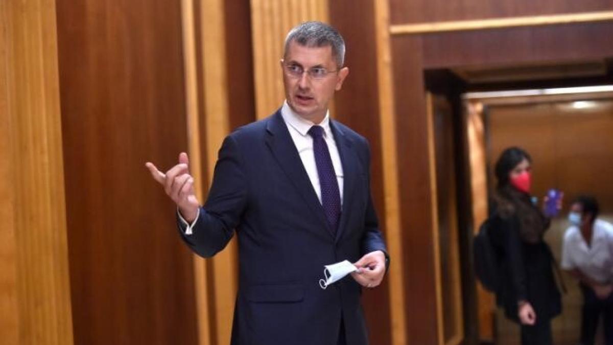 dan-barna-daprc-ccprc-86-iprc-ccprc-82napoi--e-dispus-saprc-ccprc-86-participe-la-discutprc-ccprc-a7ii-cu-ciprc-ccprc-82tprc-ccprc-a7u_34864300