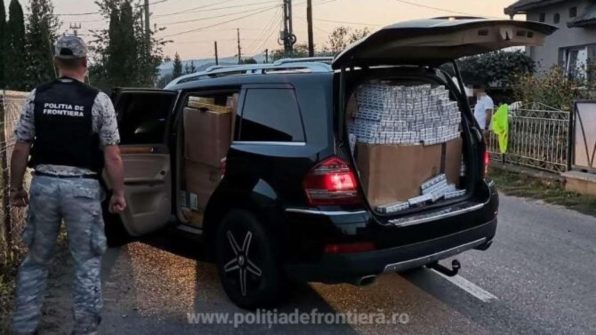 video-focuri-de-arma-pentru-oprirea-iprc-ccprc-82n-trafic-a-douaprc-ccprc-86-autoturisme_29483300