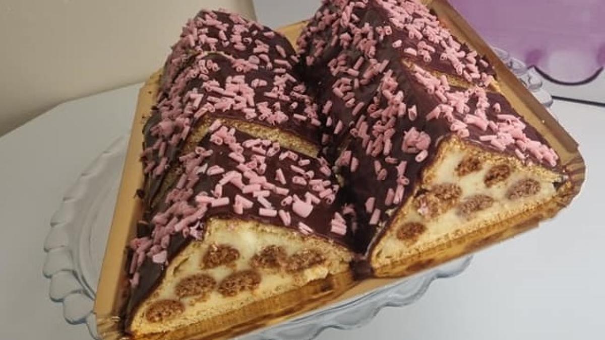 prajitura-acoperis-de-casa--reteta-rapida-si-senzationala-2_98843500